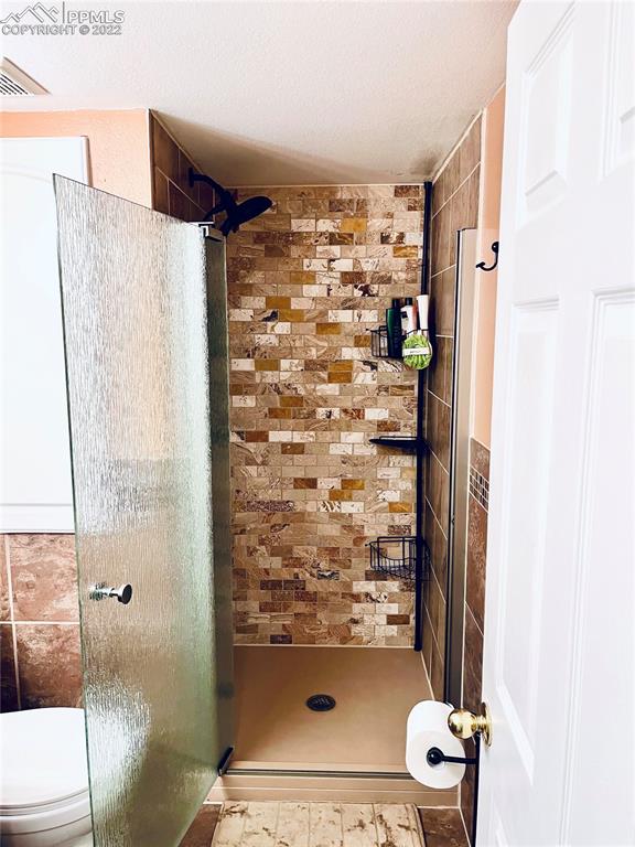 Listing 7483284, Image 18 of 33