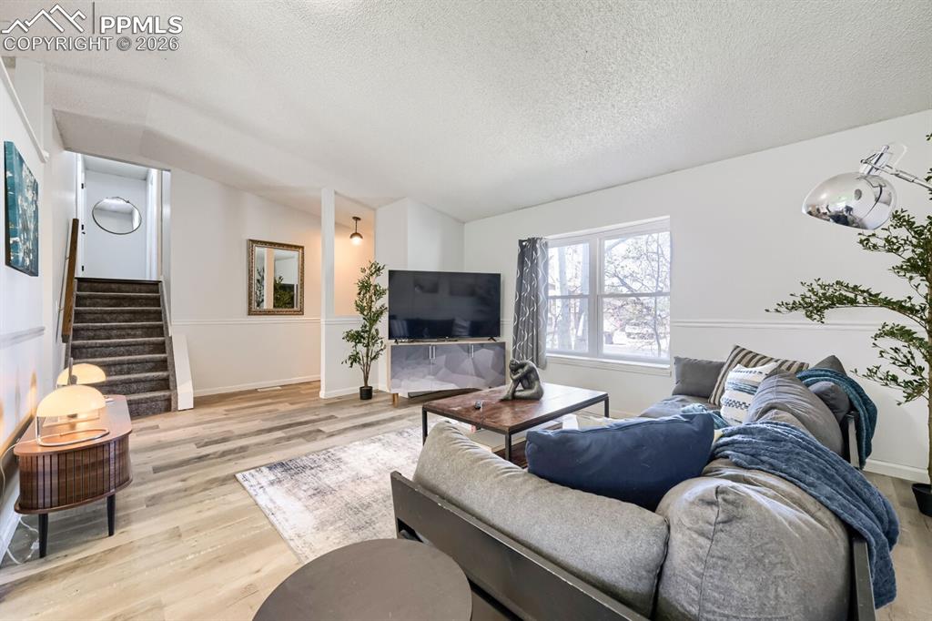 Image 6 of 27: Living Room