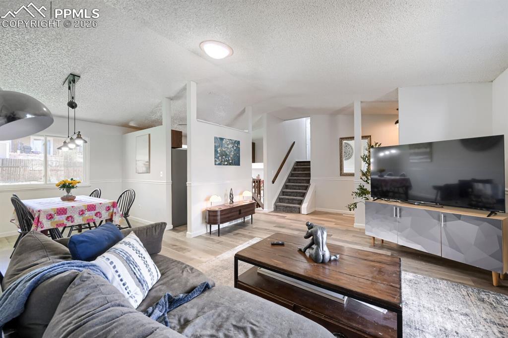 Image 7 of 27: Living Room