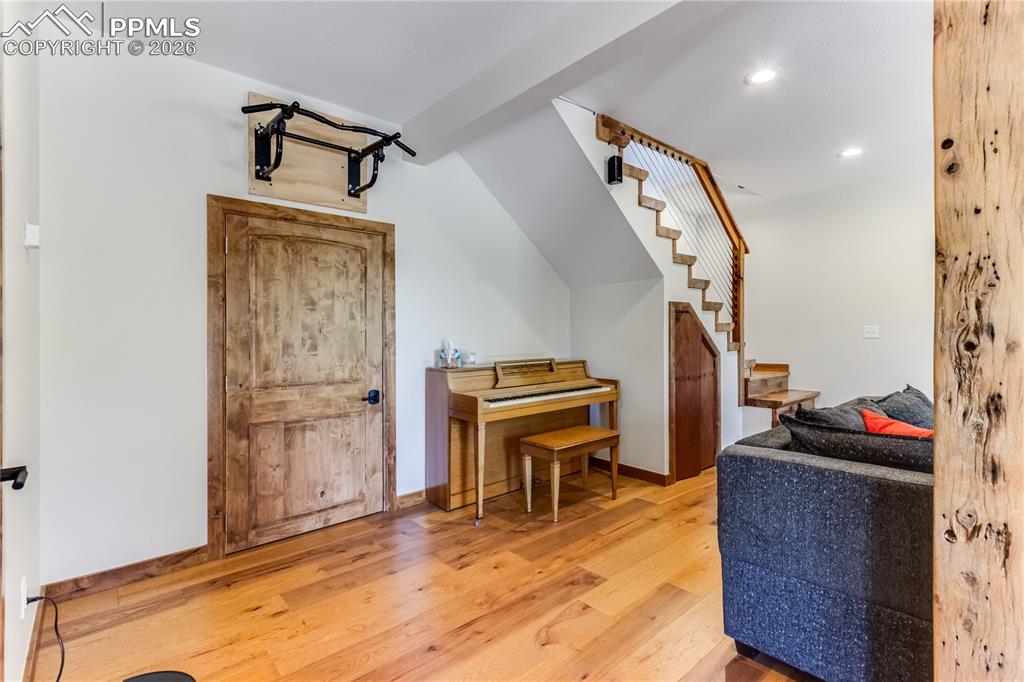 Image 29 of 48: Bathroom