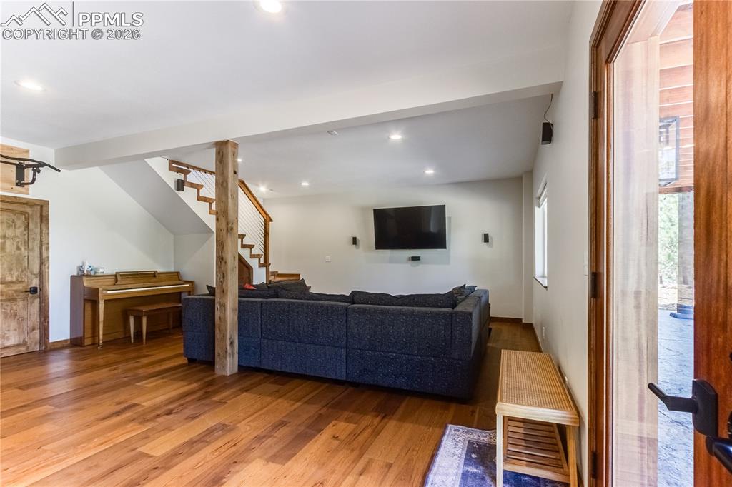 Image 30 of 48: Bathroom