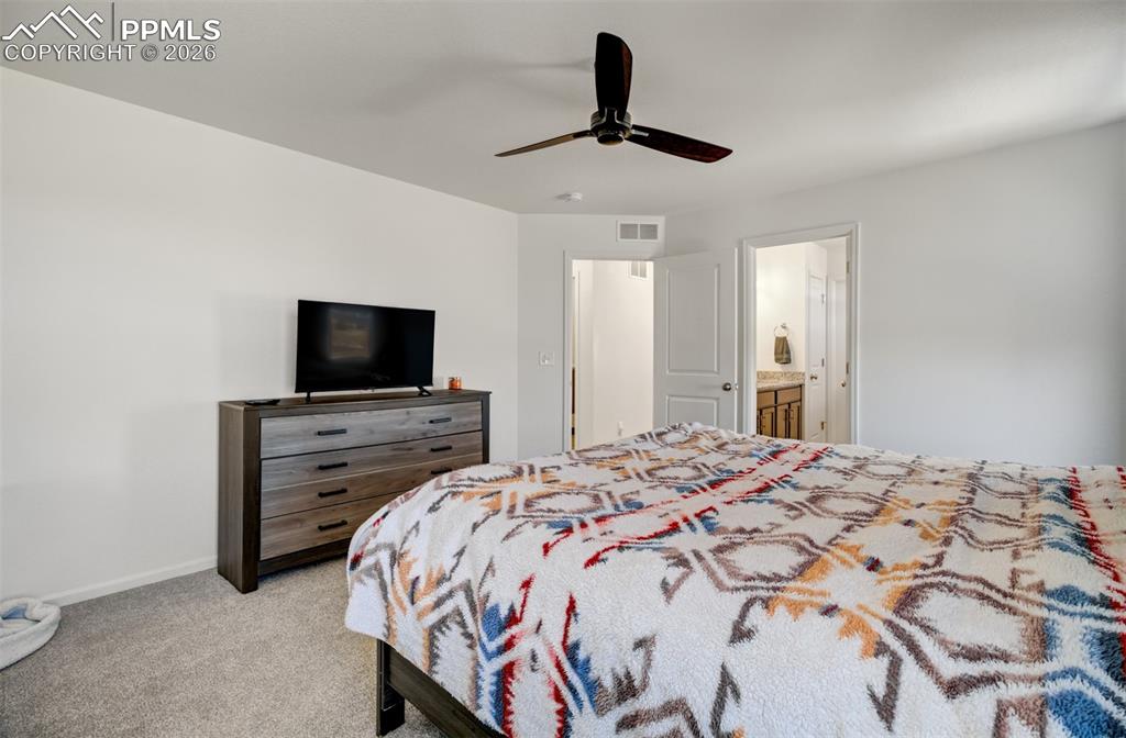 Image 15 of 44: Bedroom