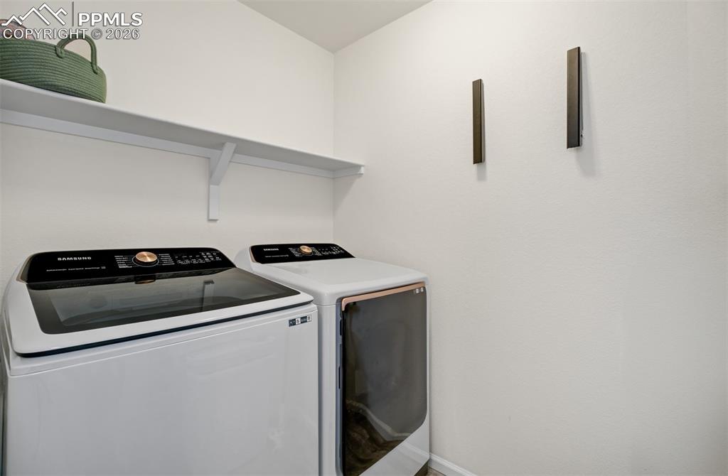 Image 17 of 44: Laundry