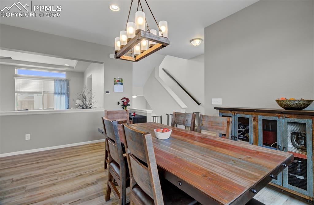 Image 4 of 44: Dining Area