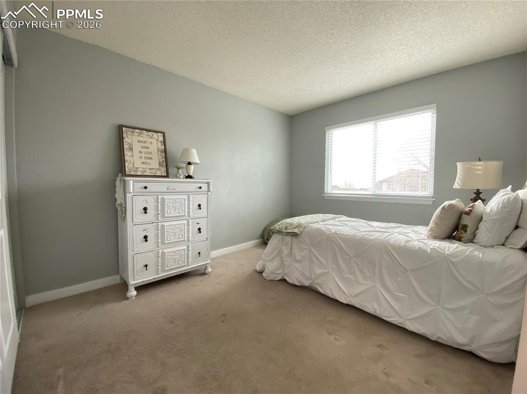 Image 21 of 34: And new window blinds in each bedroom too