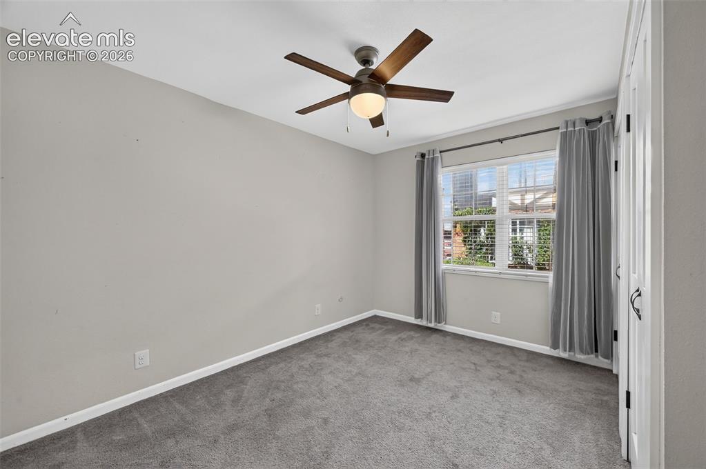 Image 17 of 26: Bedroom