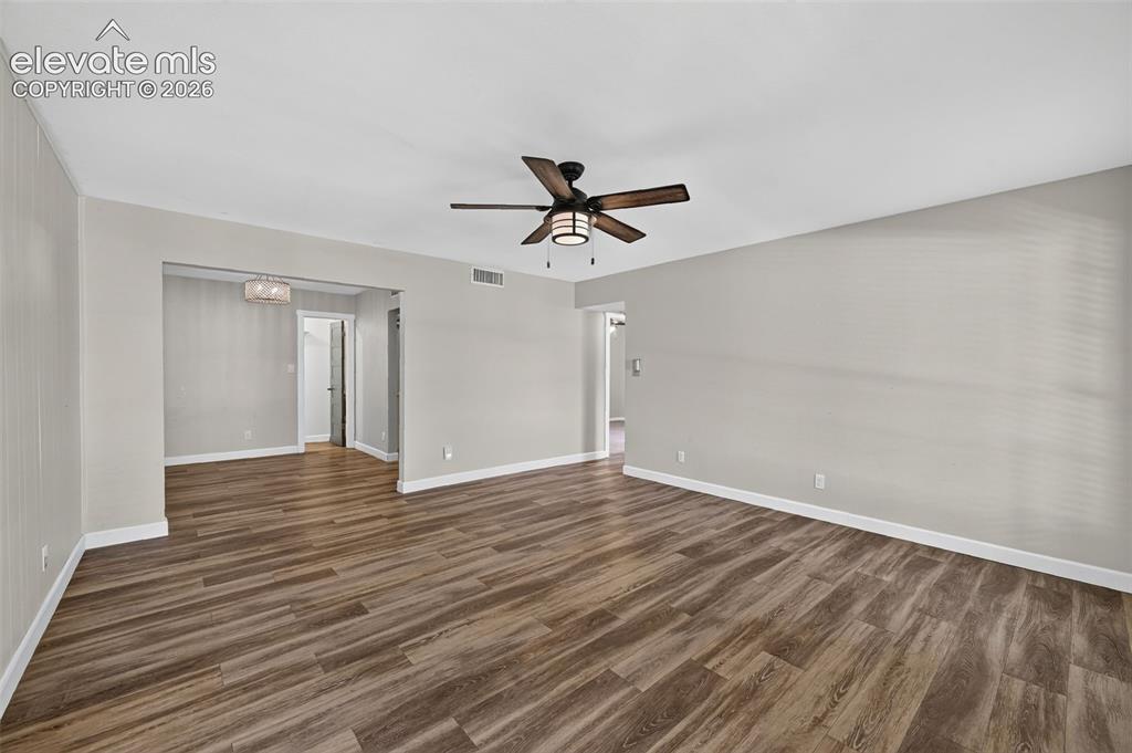 Image 8 of 26: Living Room