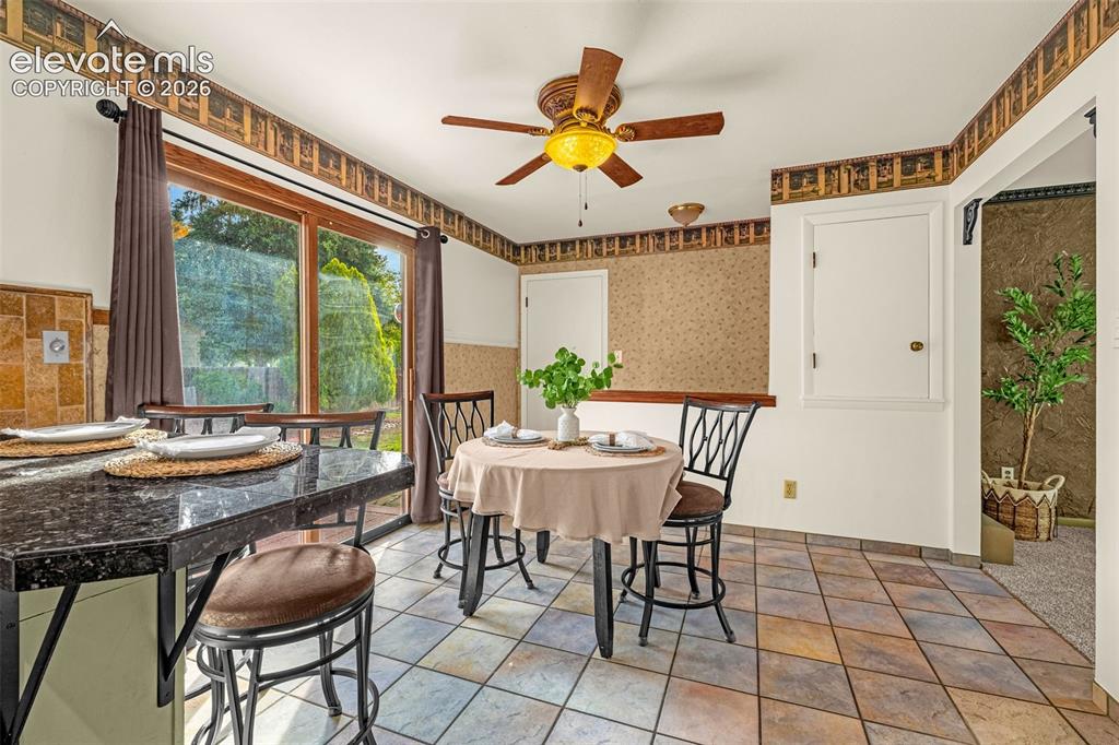 Image 10 of 46: Dining Area