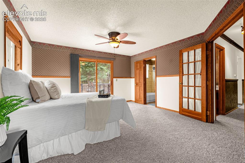 Image 19 of 46: Bedroom