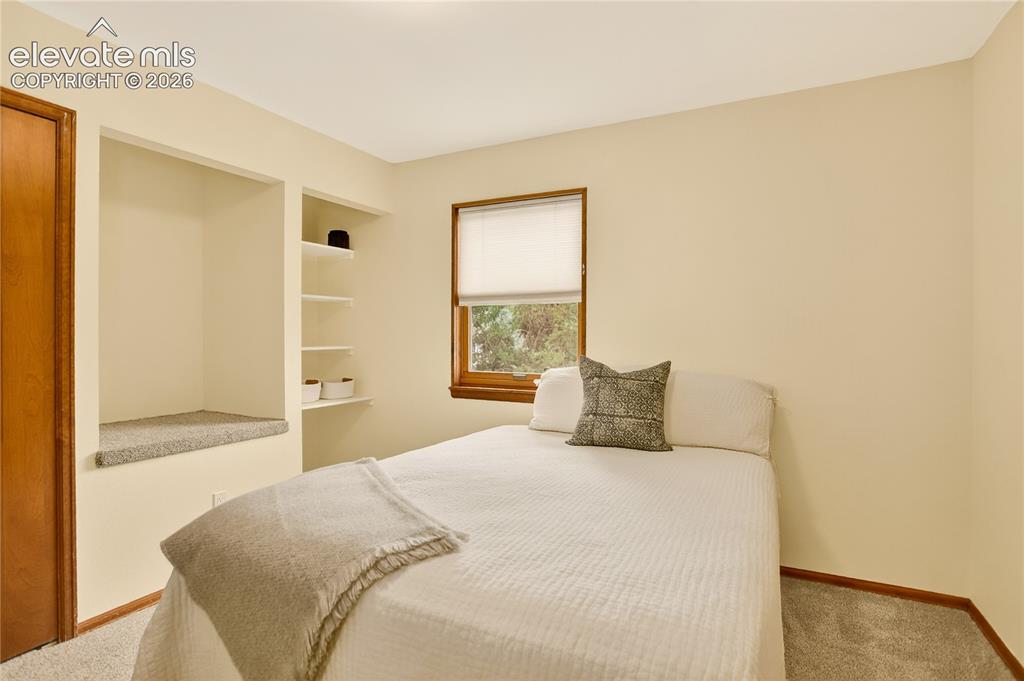 Image 12 of 21: Bedroom 3 - upper level