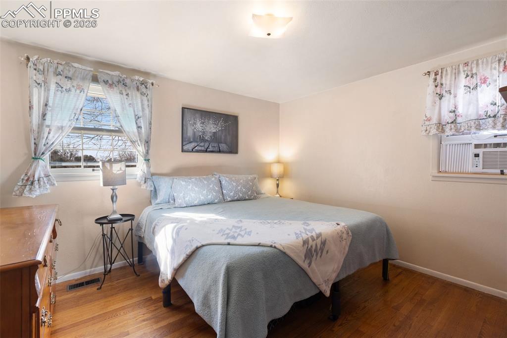 Image 6 of 25: Master Bedroom