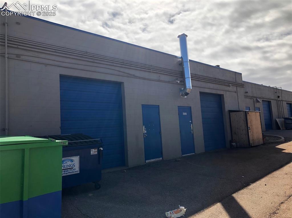 Image 29 of 31: View of building exterior