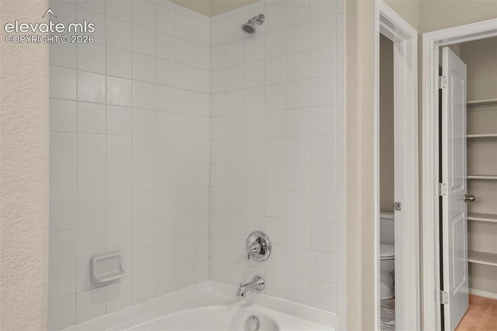 Image 11 of 29: Bathroom