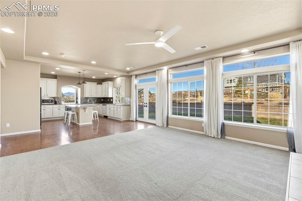 Image 15 of 48: Living Room