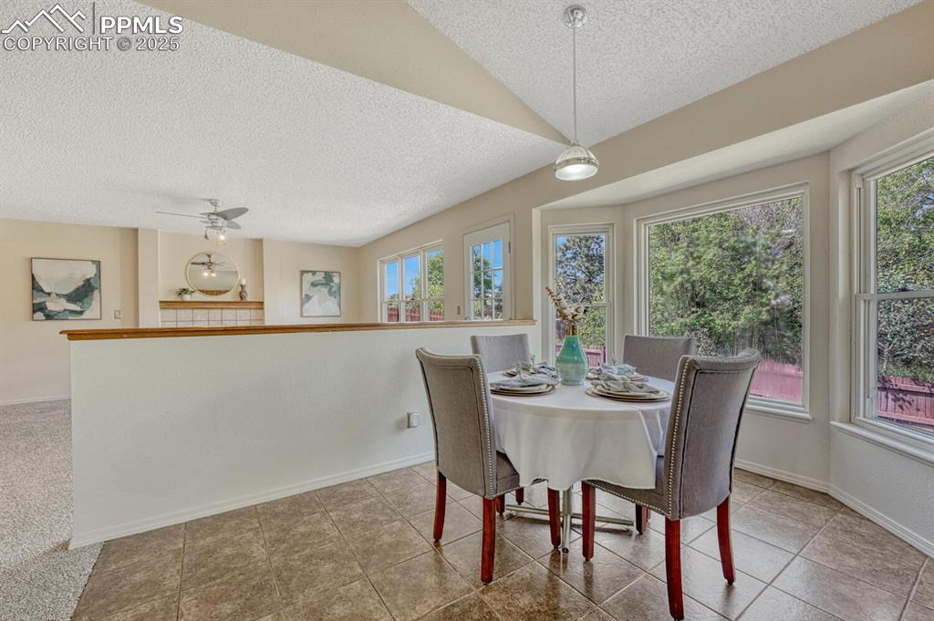 Image 13 of 40: Dining Area.