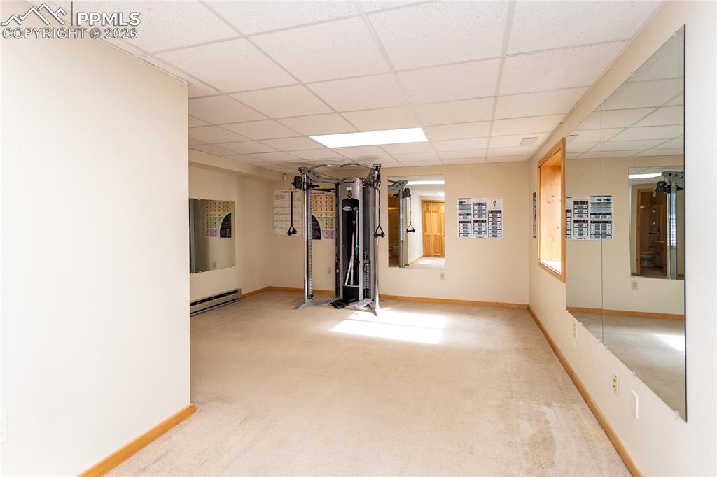 Image 30 of 50: Bedroom