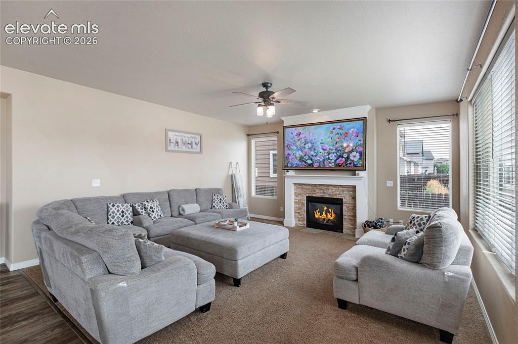 Image 7 of 44: Living Room