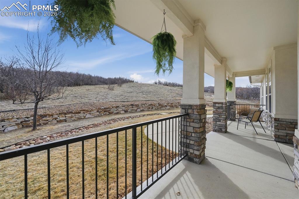 Image 45 of 46: Balcony