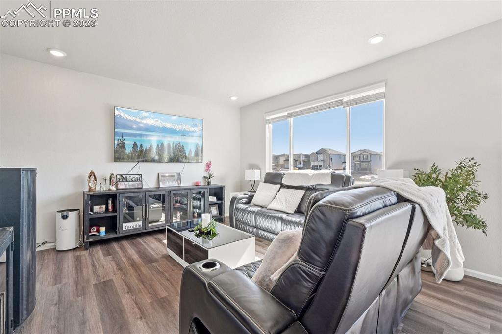 Image 11 of 34: Living Room