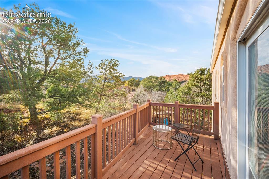 Image 12 of 32: Deck