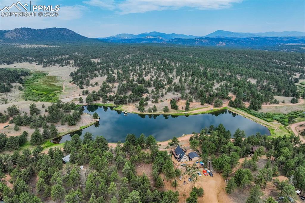 Image 23 of 25: Wilson Lake and surrounding roads in the subdivision