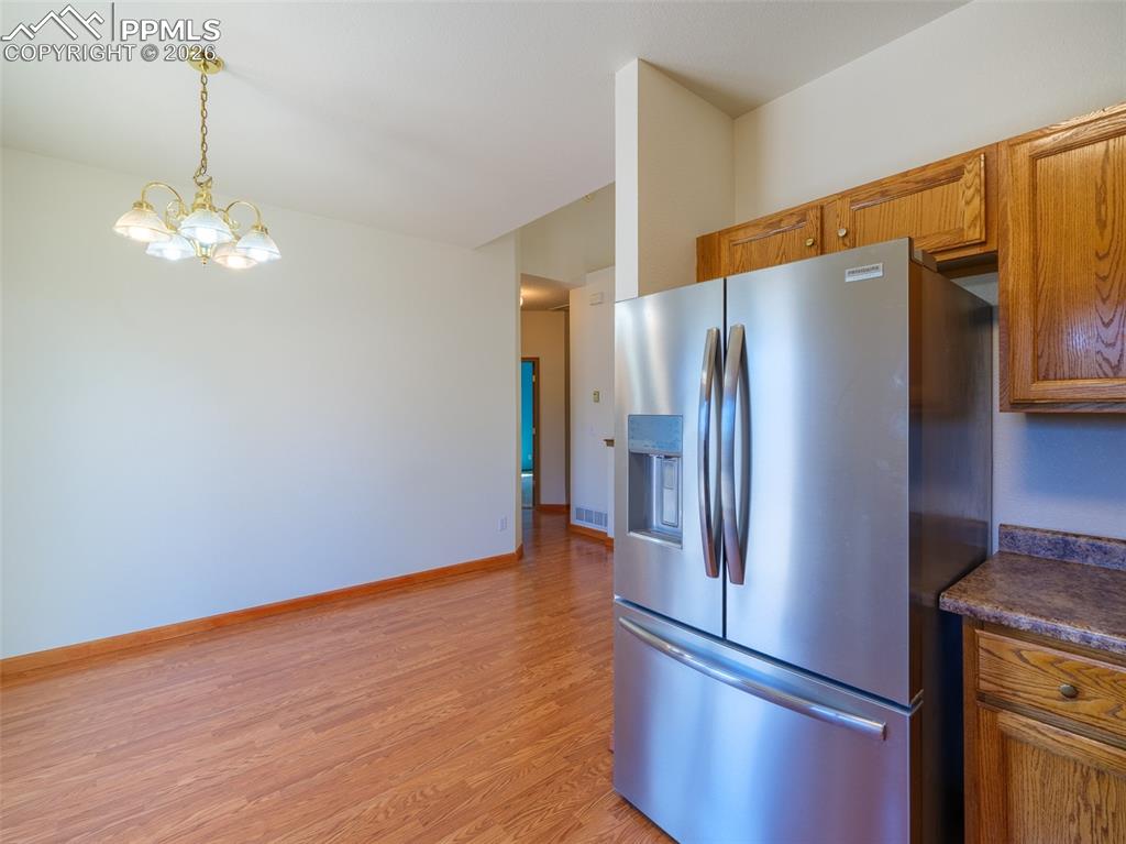 Image 11 of 38: Kitchen