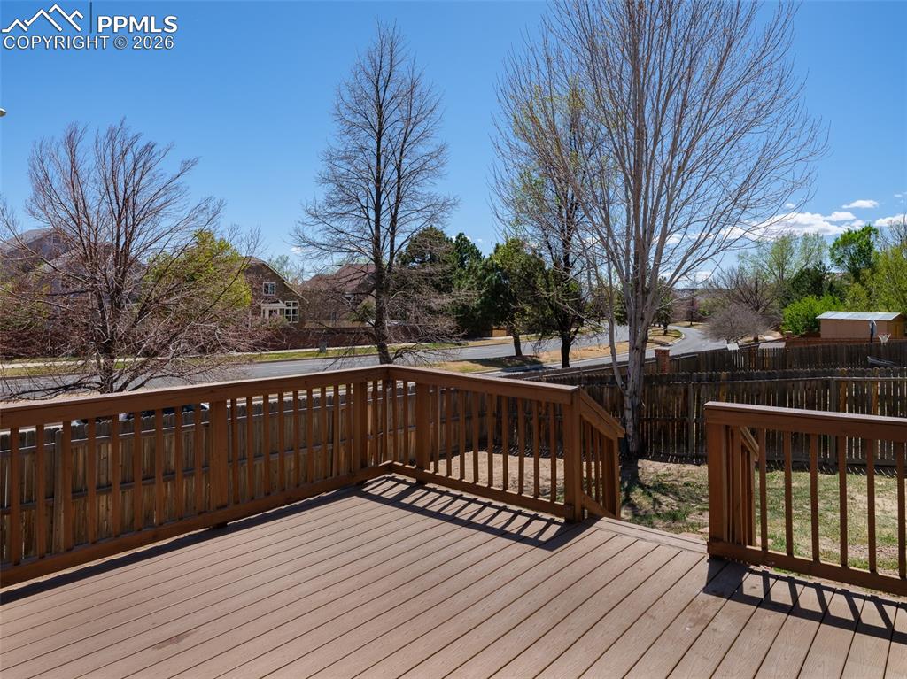 Image 24 of 38: Deck