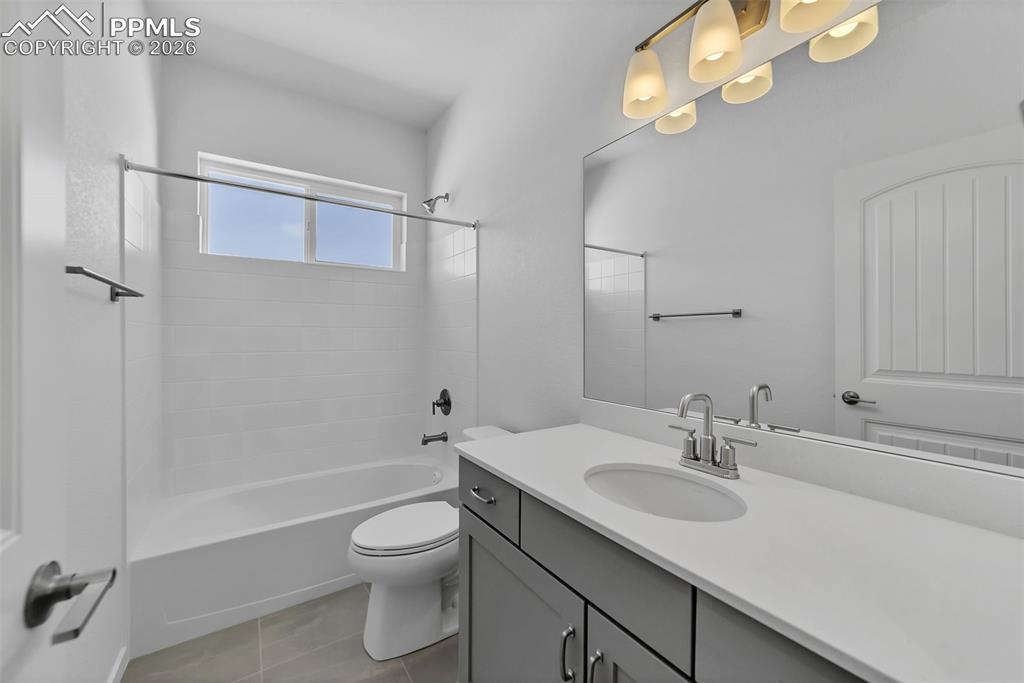 Image 6 of 13: Same plan, different home for visualization purposes