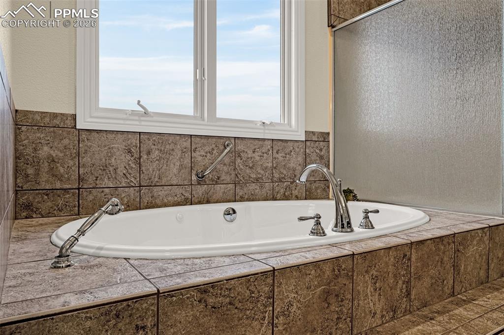 Image 28 of 46: No Description Available