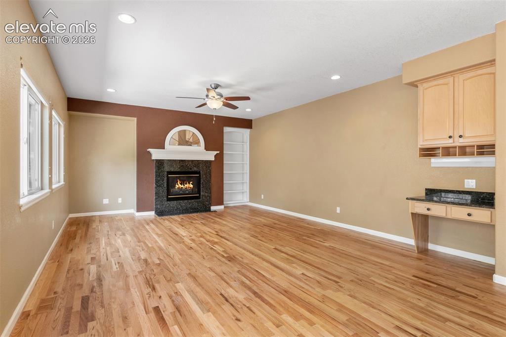 Image 17 of 49: Living Room