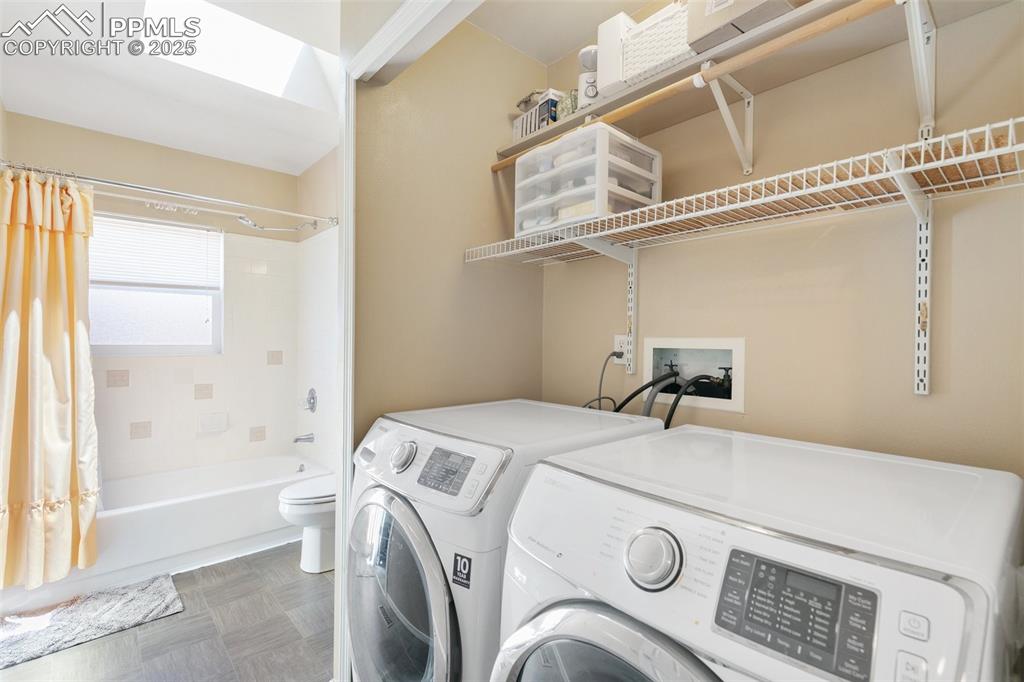 Image 20 of 41: Laundry