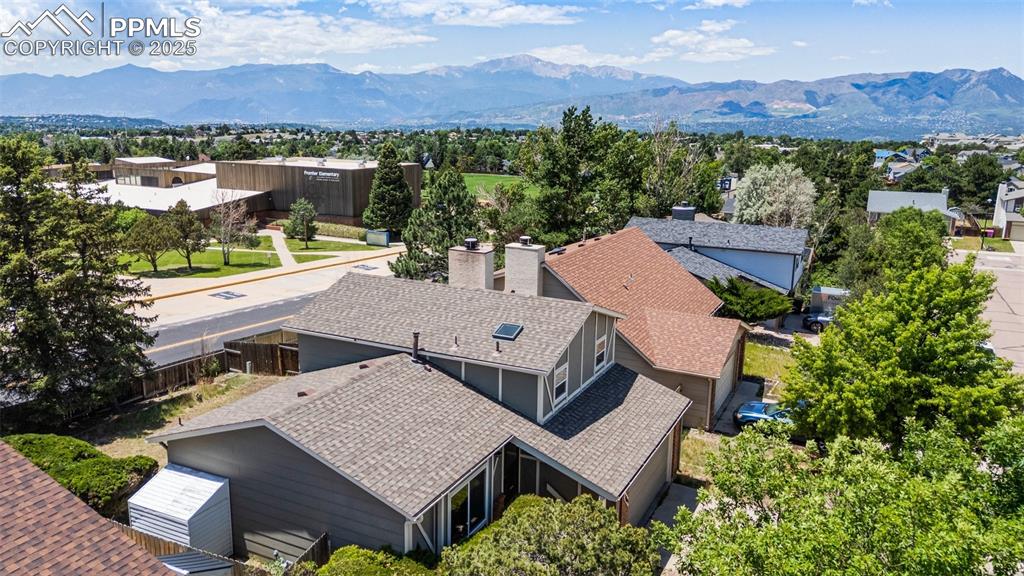 Image 36 of 41: View of the mountains