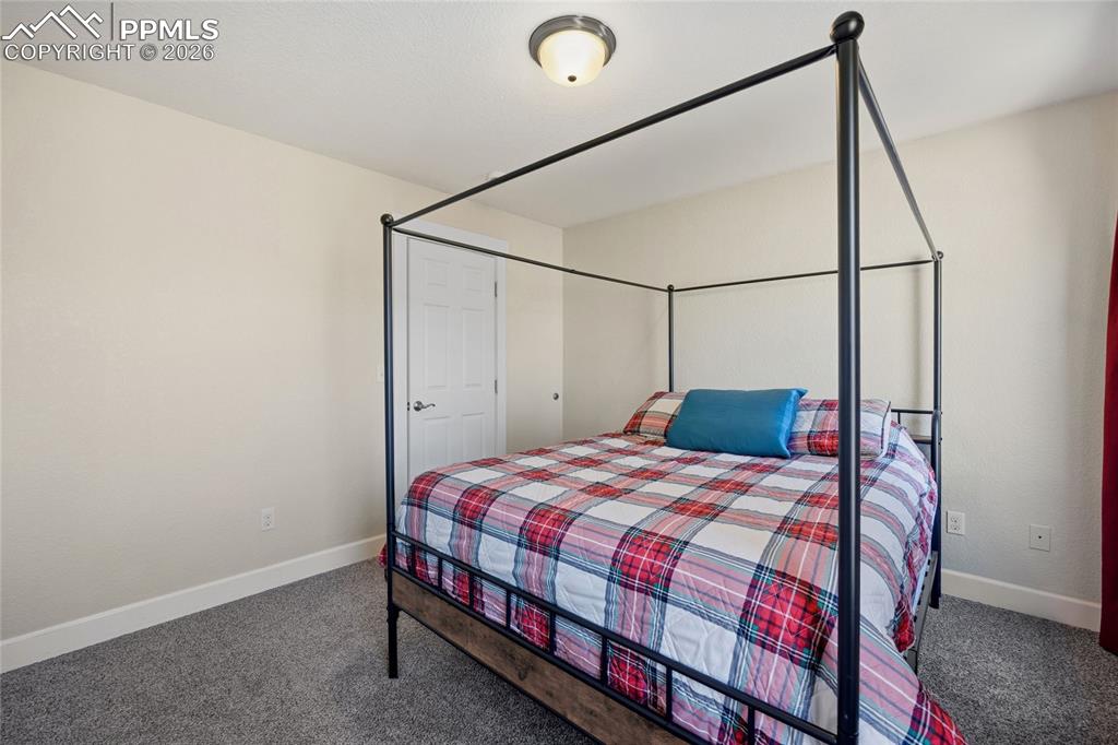 Image 19 of 36: Bedroom