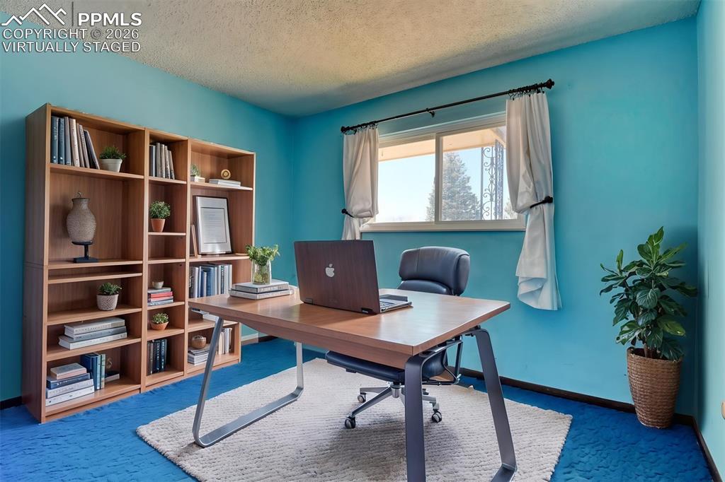 Image 24 of 35: Virtually Staged