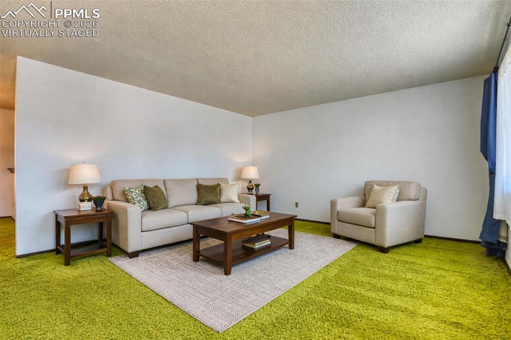 Image 3 of 35: Virtually Staged