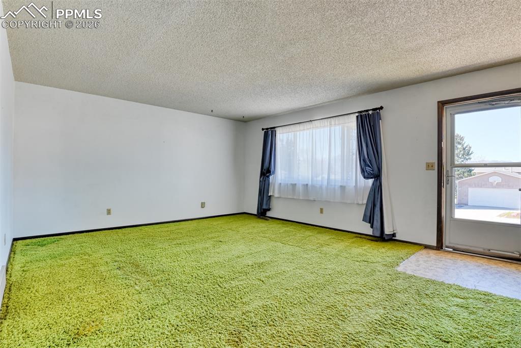 Image 6 of 35: Living Room