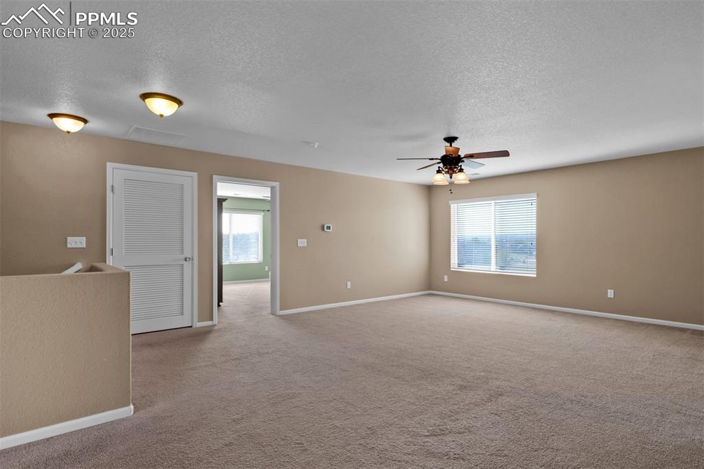 Image 25 of 50: Loft on Upper Level