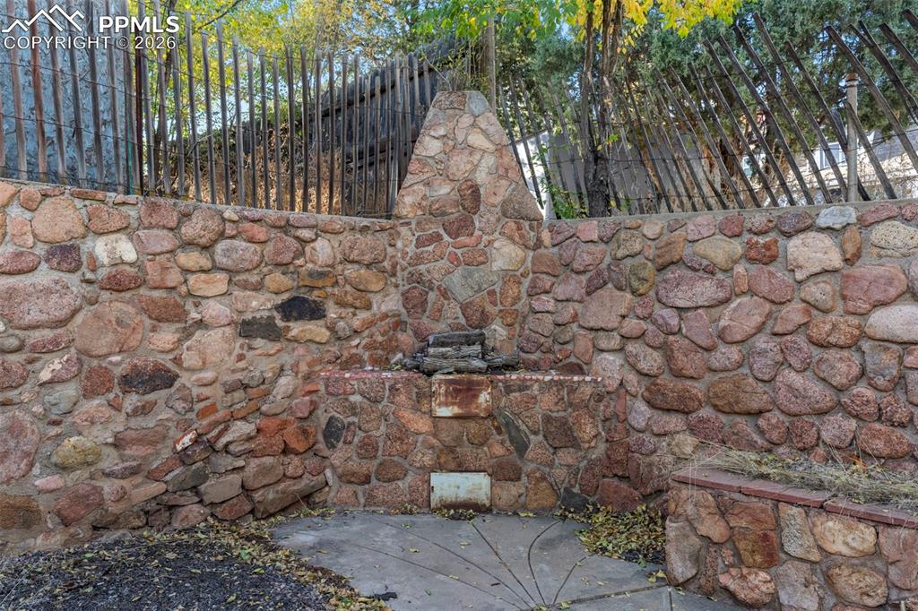 Image 21 of 25: Other