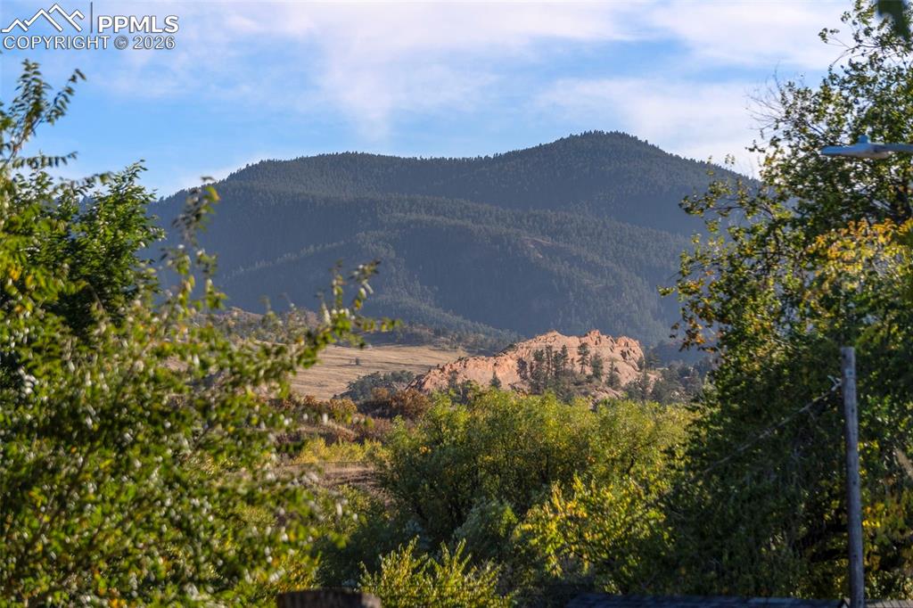 Image 25 of 25: View