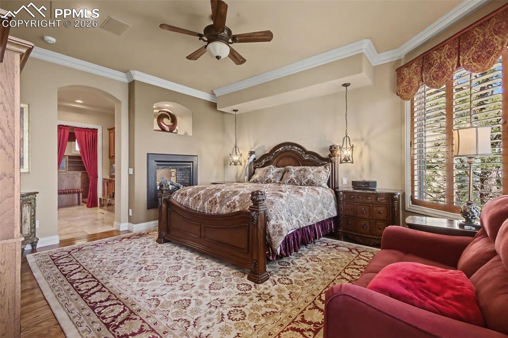 Image 23 of 50: Master Bedroom