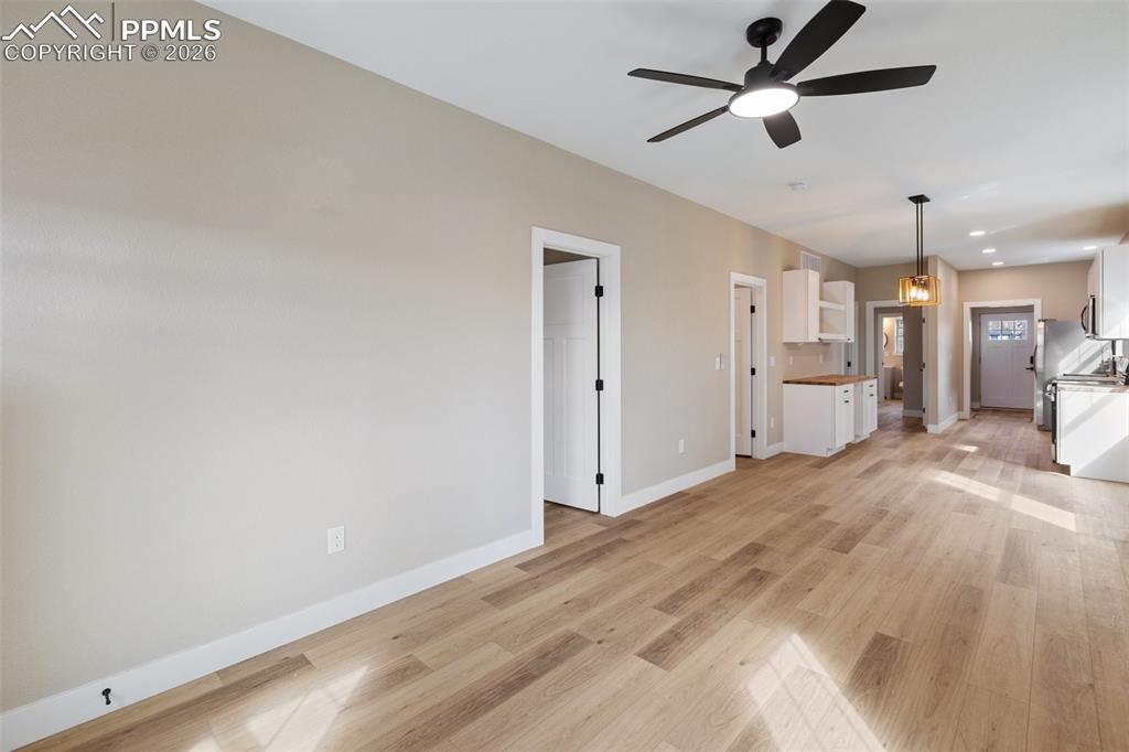 Image 5 of 23: Great Room