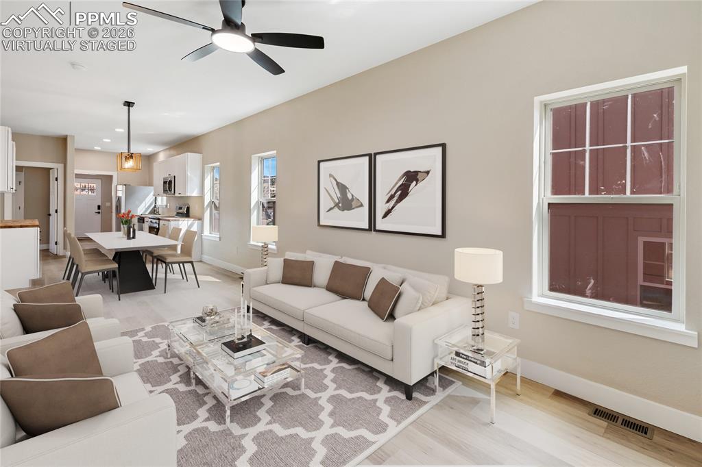 Image 7 of 23: Virtually staged