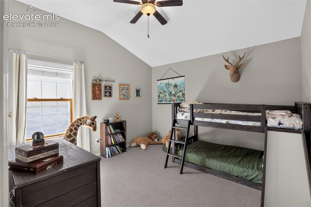 Image 17 of 28: Bedroom