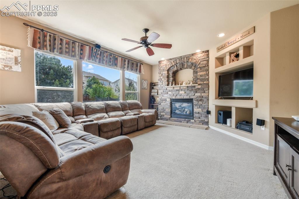 Image 15 of 50: Living Room