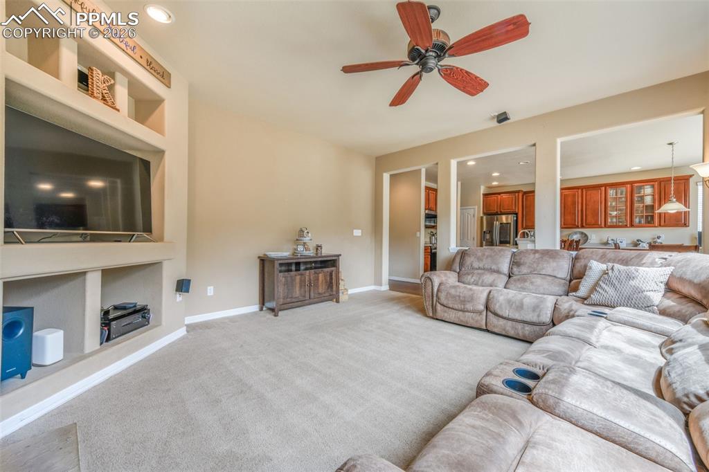 Image 16 of 50: Living Room