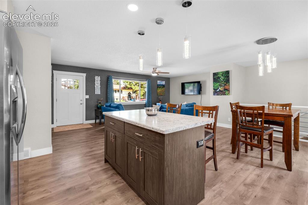 Image 10 of 47: Kitchen