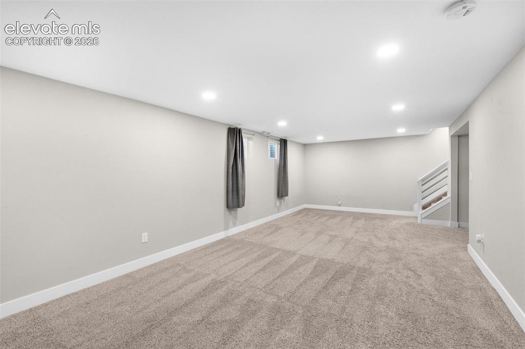 Image 29 of 47: Family Room