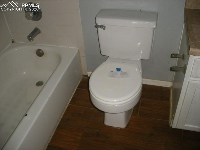 Image 18 of 37: Bathroom