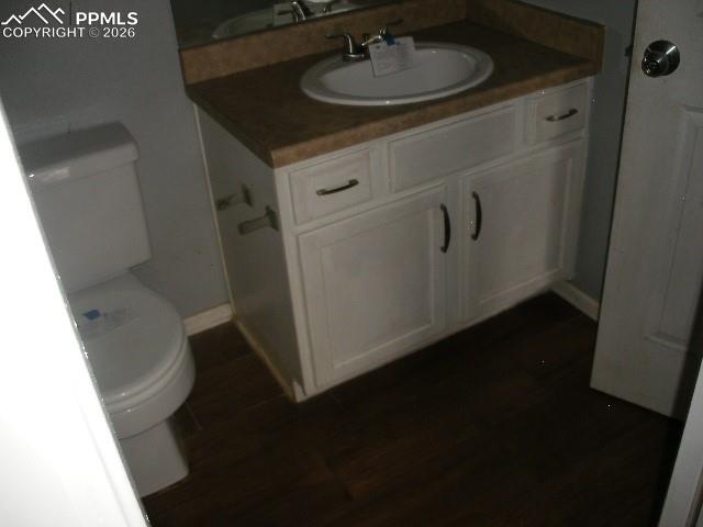 Image 20 of 37: Bathroom