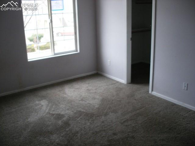 Image 32 of 37: Bedroom